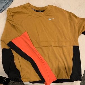 Nike’s cropped sweatshirt